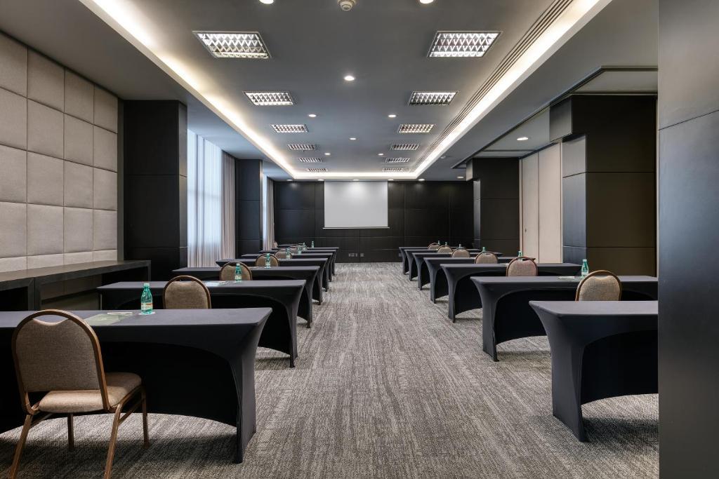 Caesar Business Belvedere
